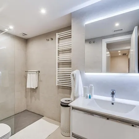 By Riva - Elegant, 2 Bedroom In Dama De Noche Puerto Banus Apartment *